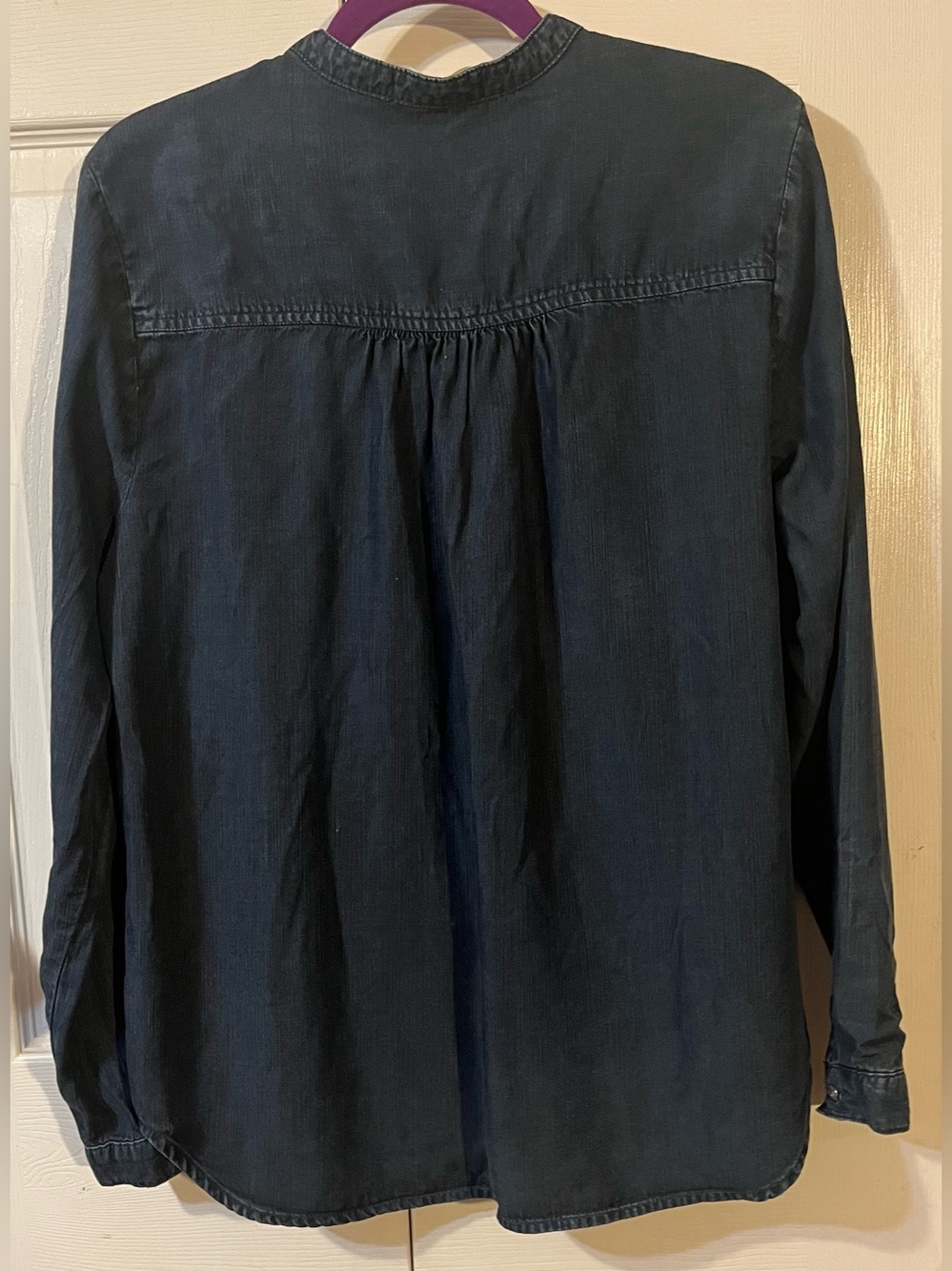 Anthropologie Cloth & Stone Dark Wash Denim Chambray Popover Top Size Large - Picture 5 of 9